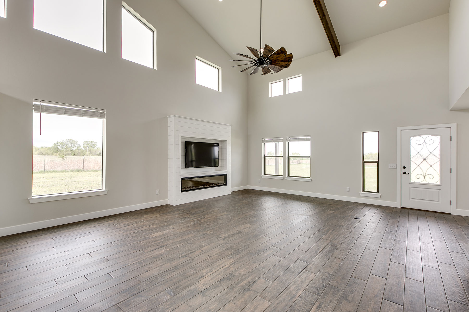 Post frame home interior